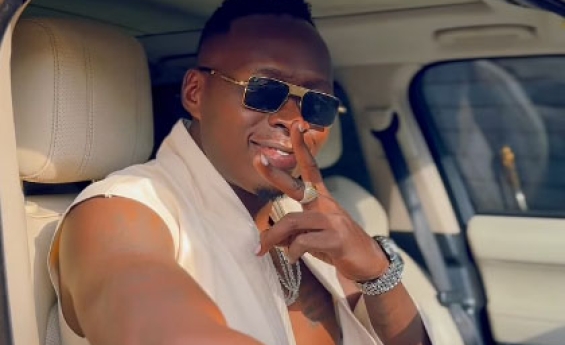 OGA OBINNA'S BODYGUARD STEALS THE SHOW AT VURUGU BOXING PRESS CONFERENCE AFTER LIFTING AWINJA 